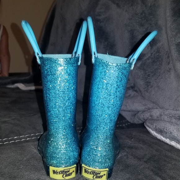 Toddler Western Chief glitter rain boots - Picture 2 of 5
